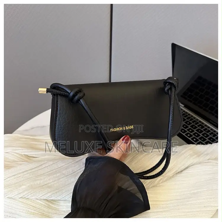 Baddie Shoulder Bag