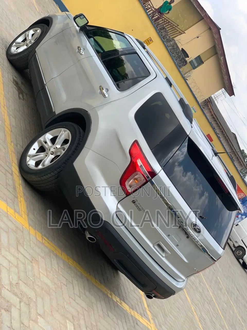 Ford Explorer XLT 4dr 4x4 (3.5L 6cyl 6A) 2013 Silver