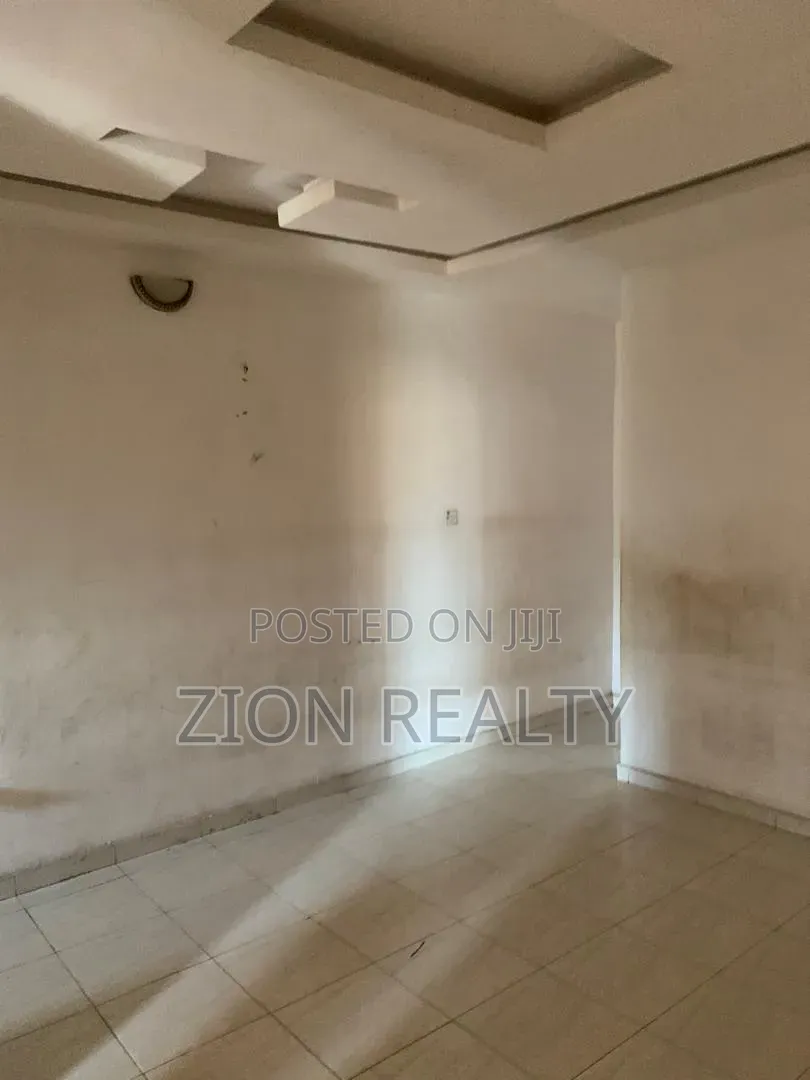 Mini Flat in New Road, Awoyaya for rent