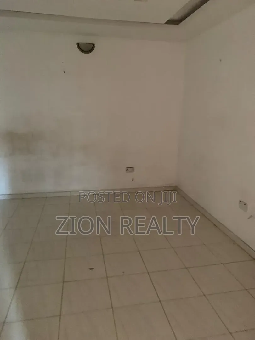 Mini Flat in New Road, Awoyaya for rent