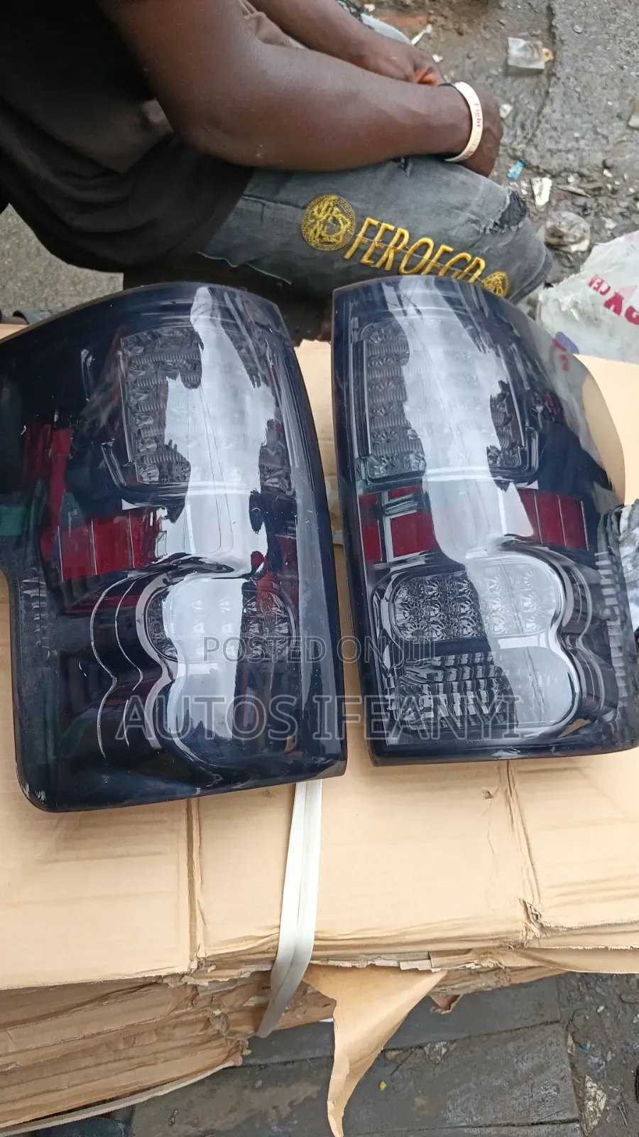 Rear Light for Toyota Tundra 2010 (Led) Still Available