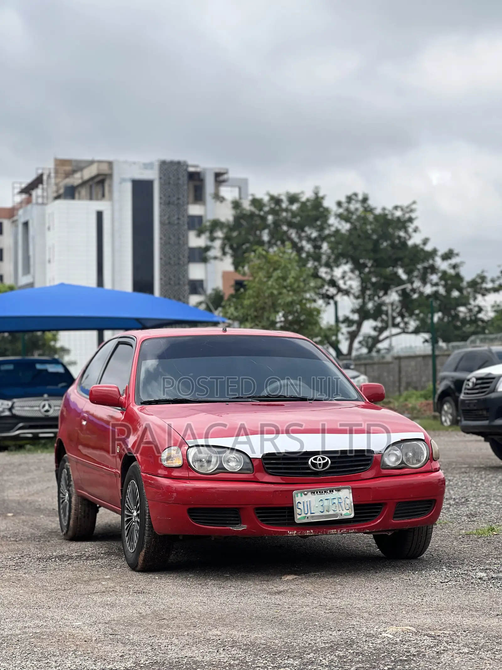 Toyota Corolla Hatchback 2000 Red