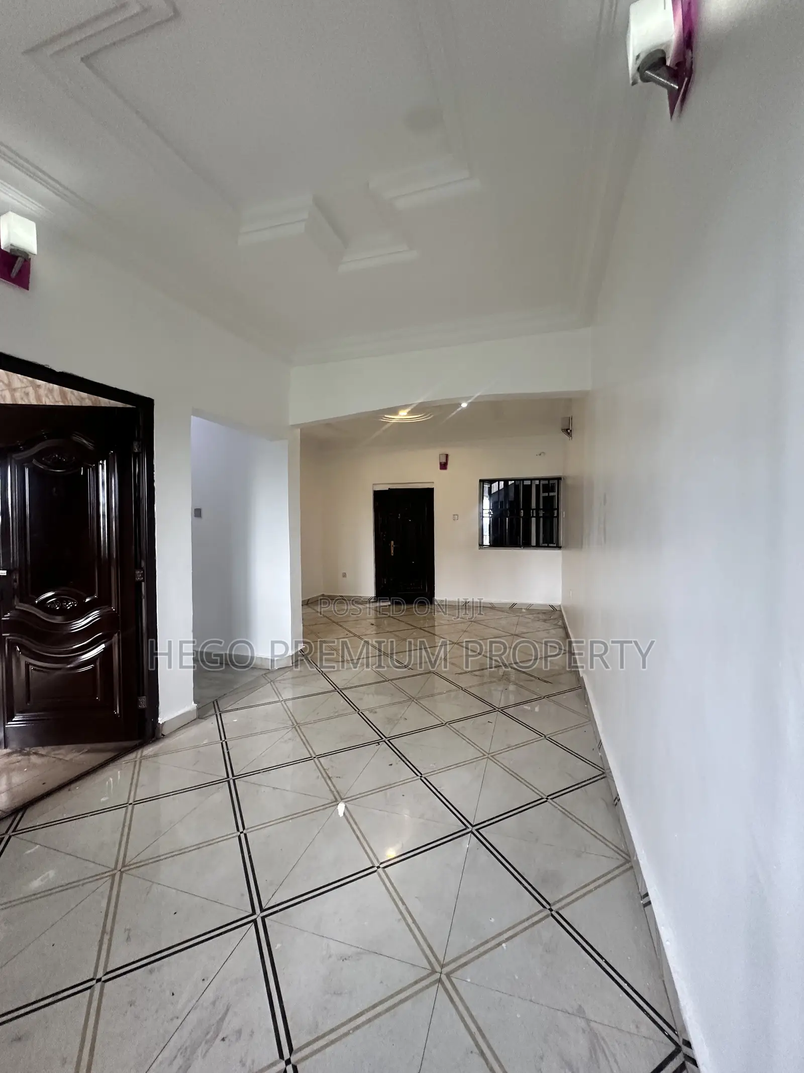 2bdrm Block of Flats in Parade Estate, Eneka for rent