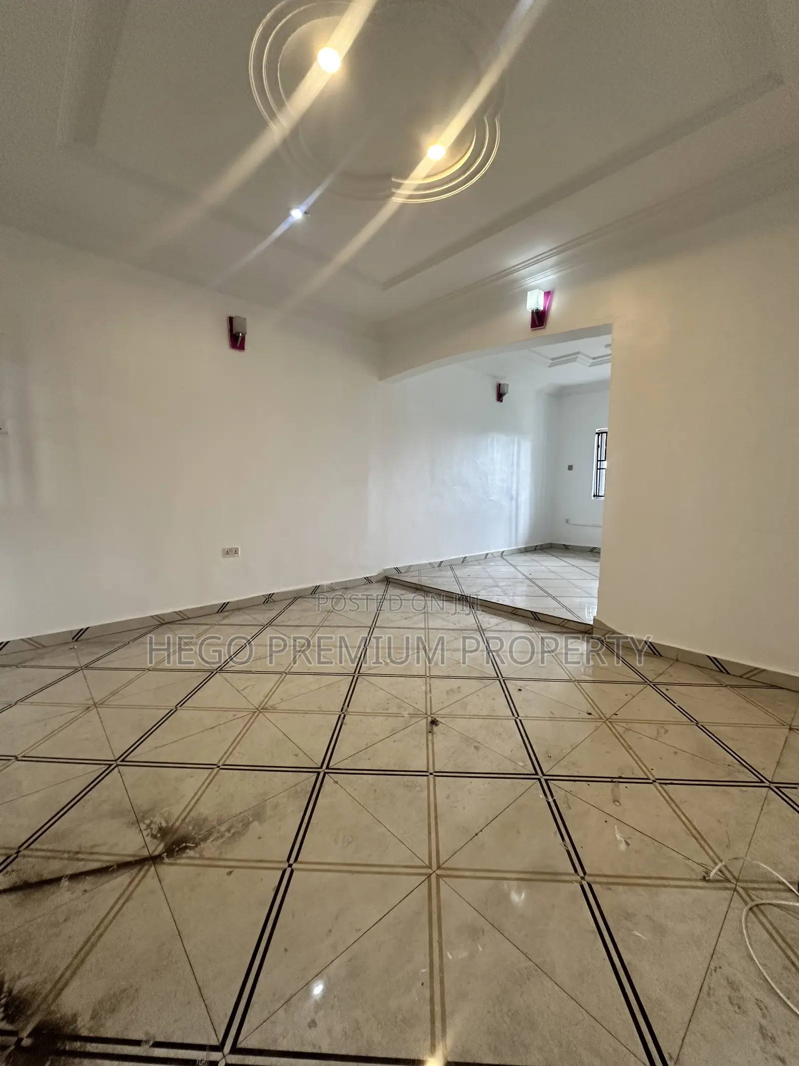 2bdrm Block of Flats in Parade Estate, Eneka for rent