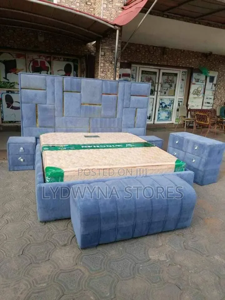Sweet Stunning Quality Complete Set of 6by6 Upholstery Padded Bedframe