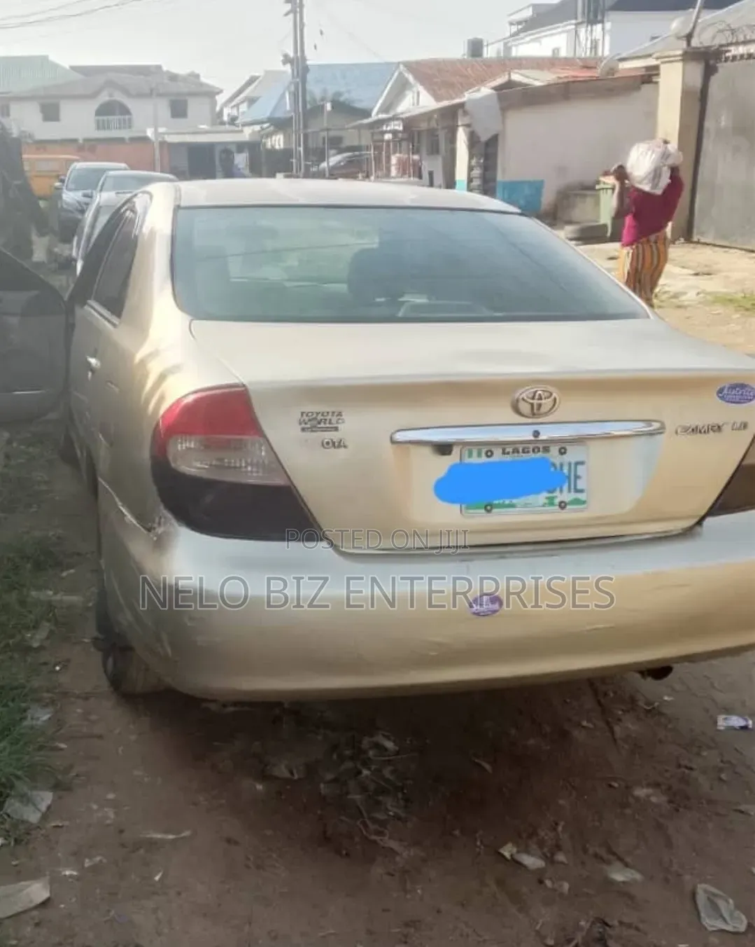 Toyota Camry 2004 Gold