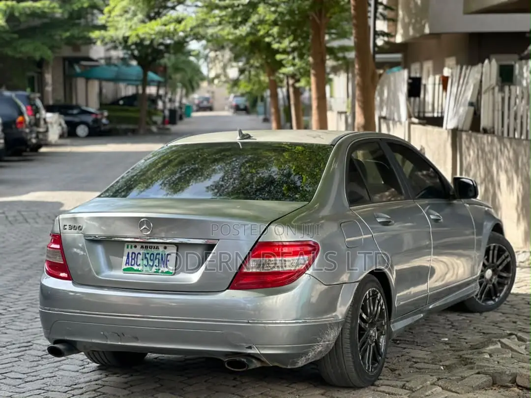 Mercedes-Benz C300 2008 Gray
