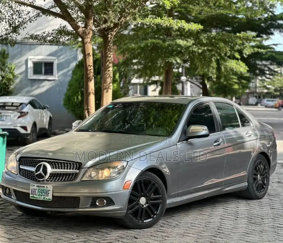 Mercedes-Benz C300 2008 Gray