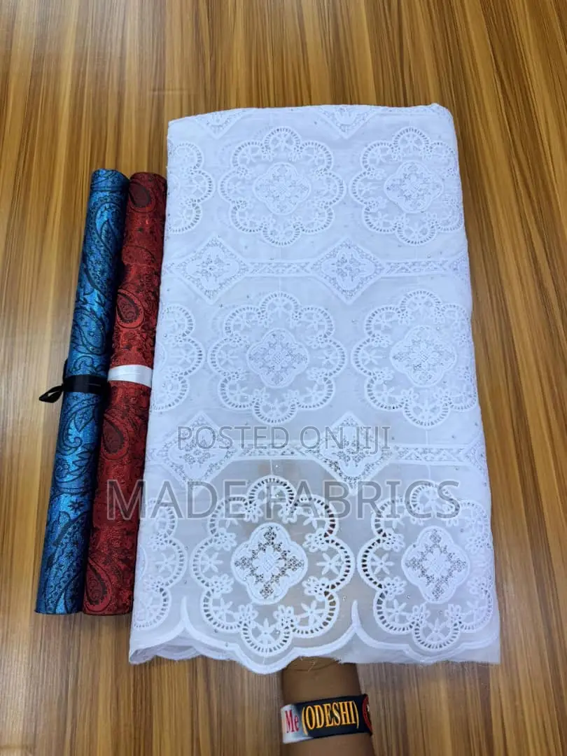 White Guipurecord Lace