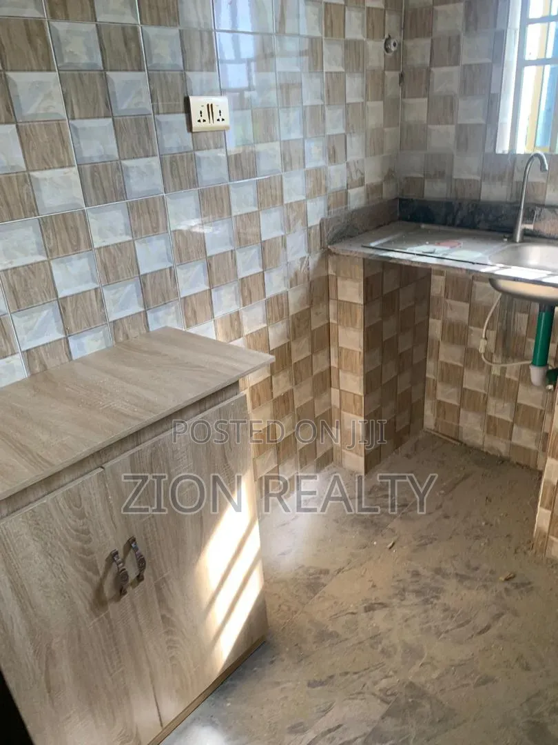 Mini Flat in New Road, Awoyaya for rent