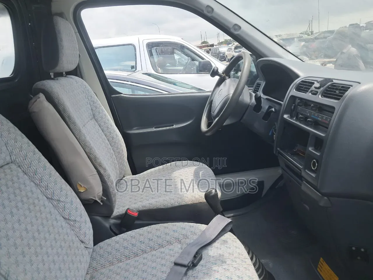 Toyota HiAce 2010 White