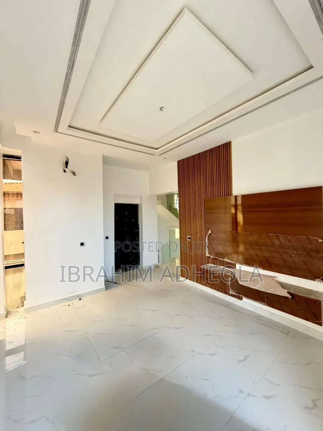 5bdrm Duplex in Magodo Gra Phase1 for sale