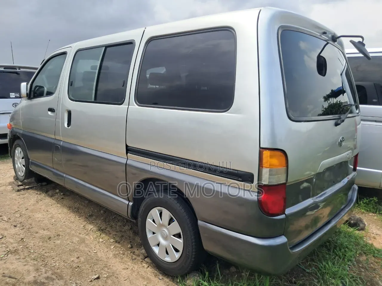 Toyota HiAce 2006 Grey