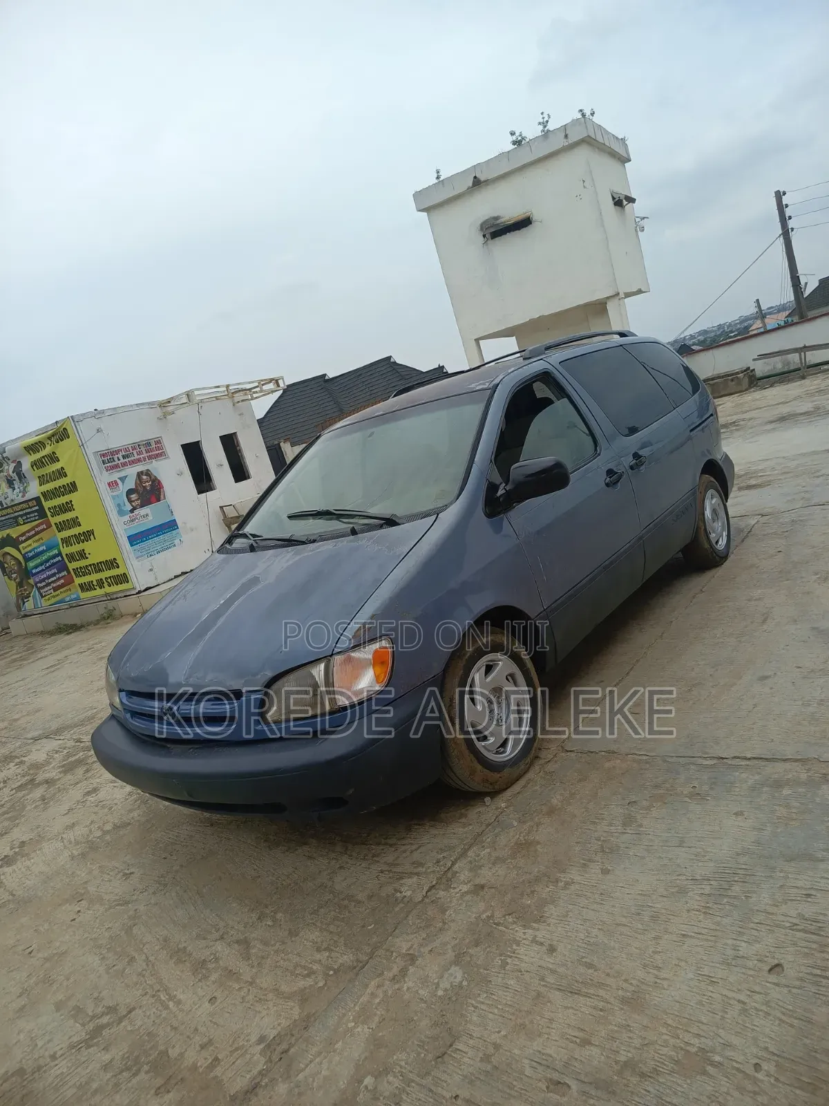 Toyota Sienna 2000 Blue