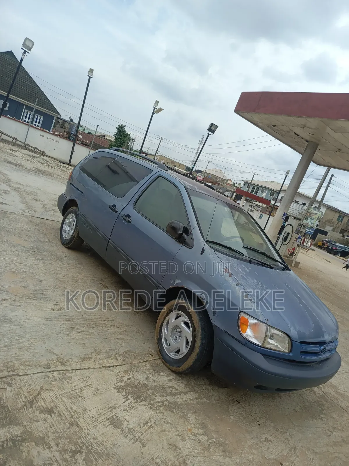 Toyota Sienna 2000 Blue