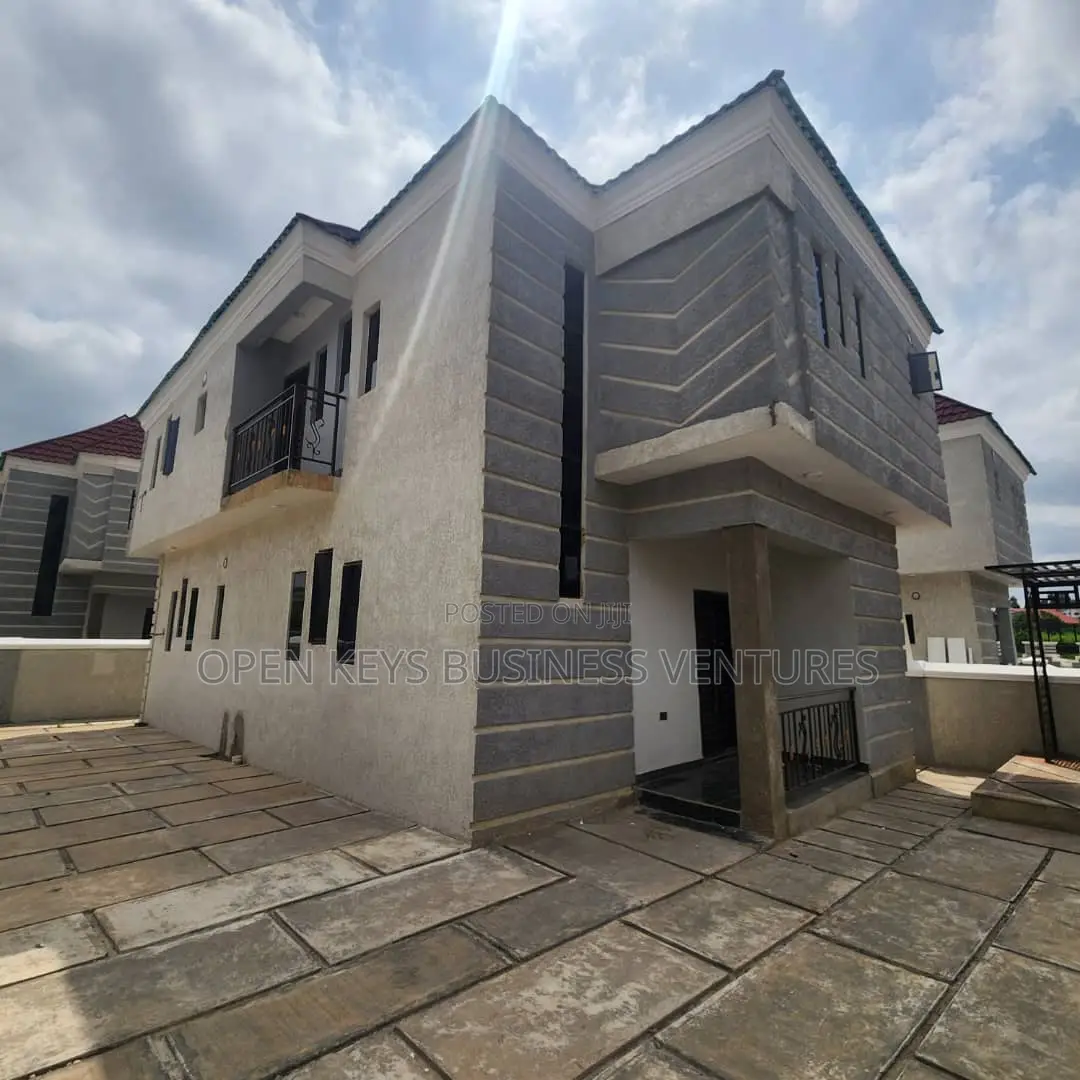 Furnished 4bdrm Duplex in Mini Estate, Old Bodija for sale
