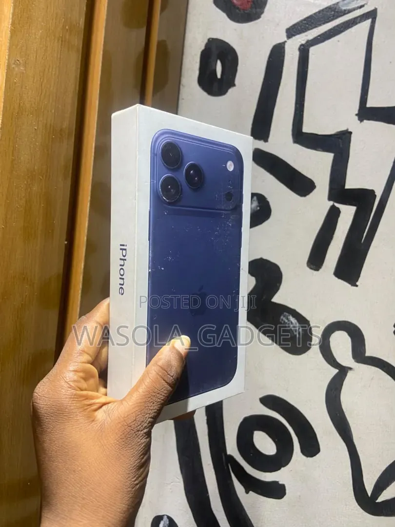 New Apple iPhone 17 Pro Max 256 GB Blue