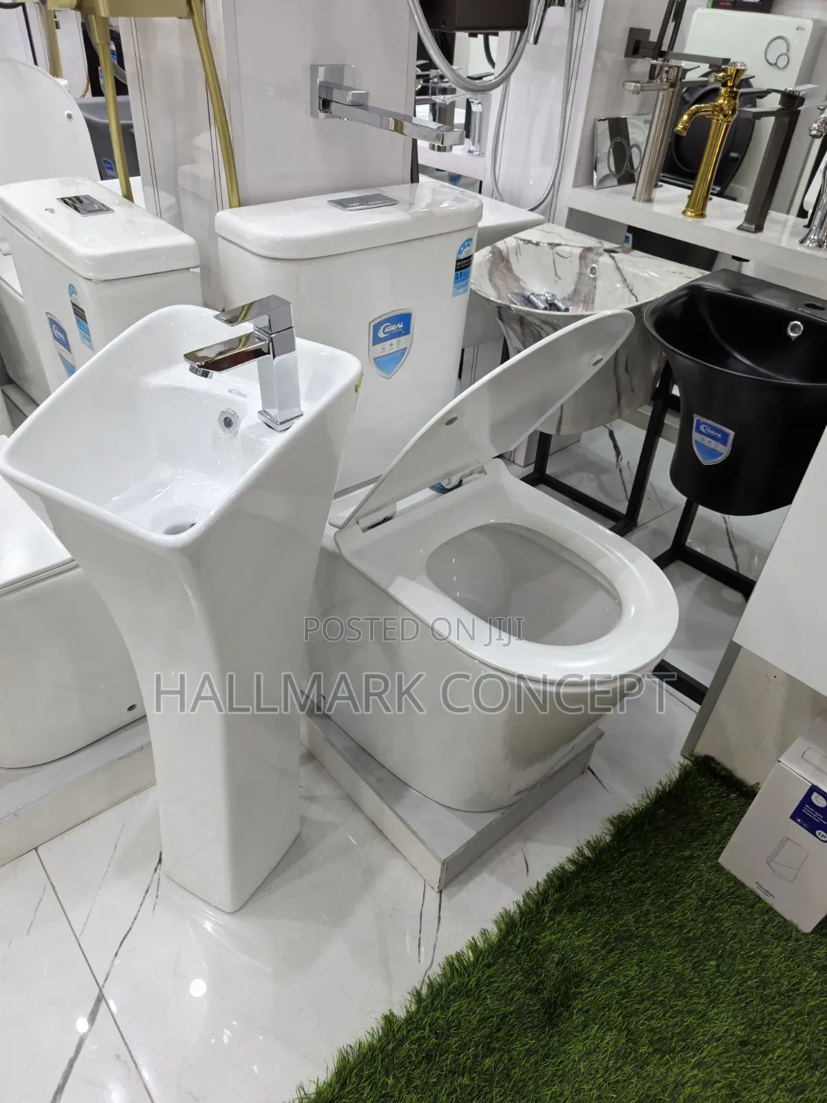 Ideal Crystal Luxury Water Cistern