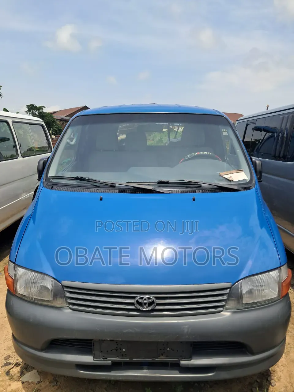Toyota HiAce 2010 Blue