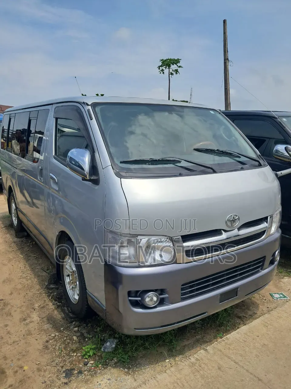 Toyota HiAce 2015 Grey