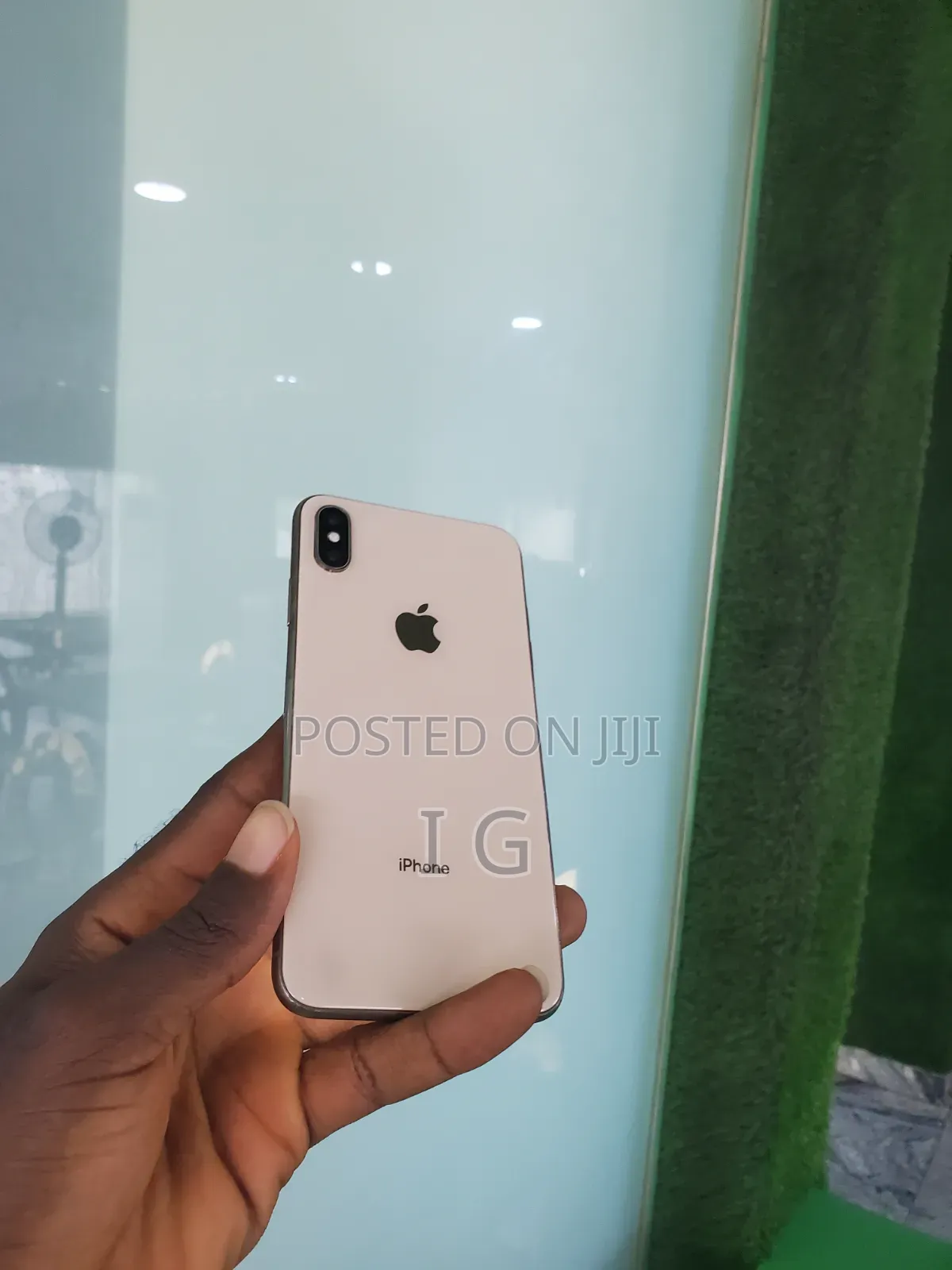 Apple iPhone XS Max 64 GB Gold