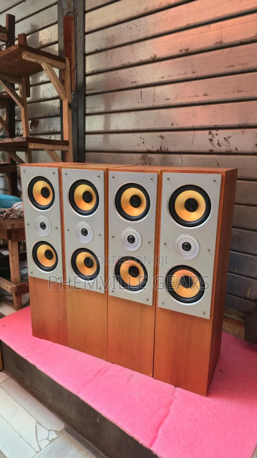 Uk Used Accusound Om700 Tower Speaker