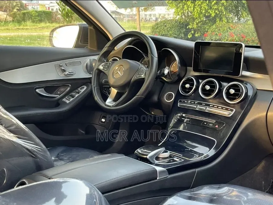 Mercedes-Benz C-Class 2016 Black