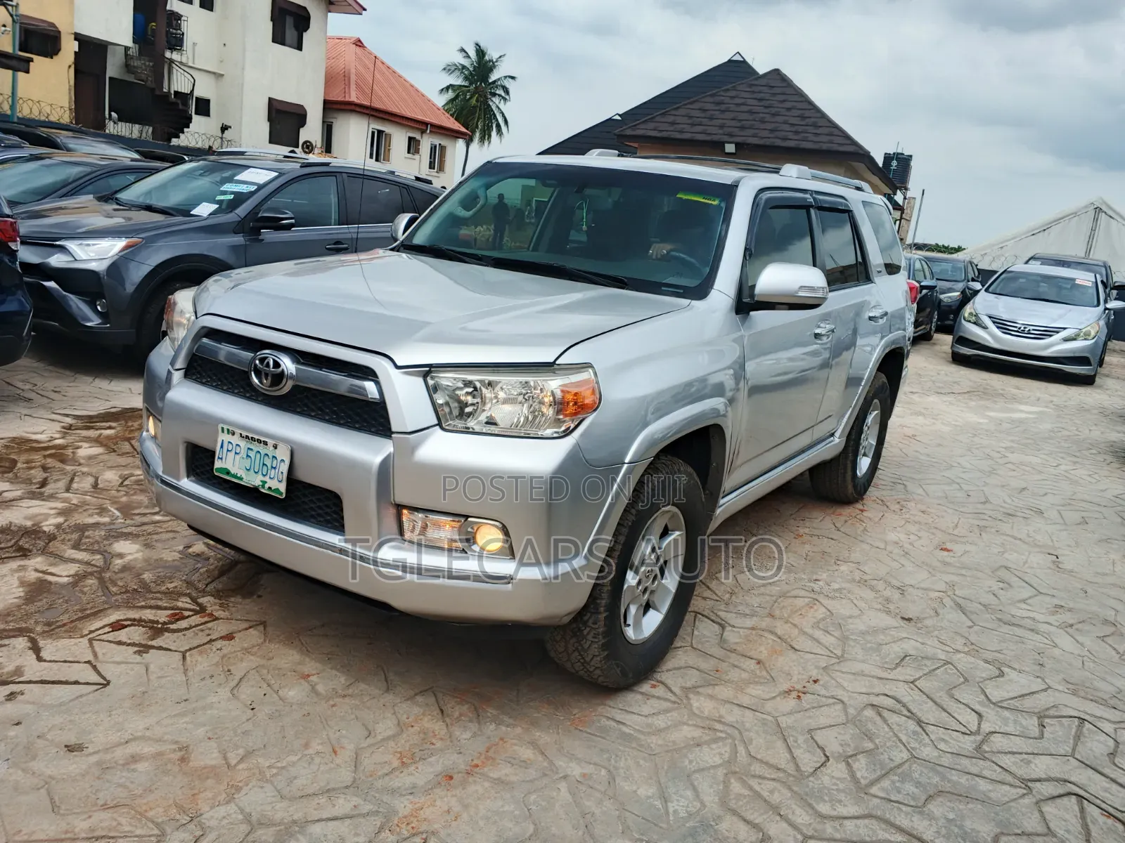 Toyota 4-Runner 2012 Silver