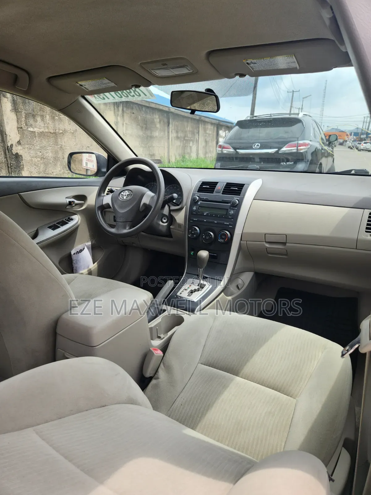 Toyota Corolla 2010 Gold