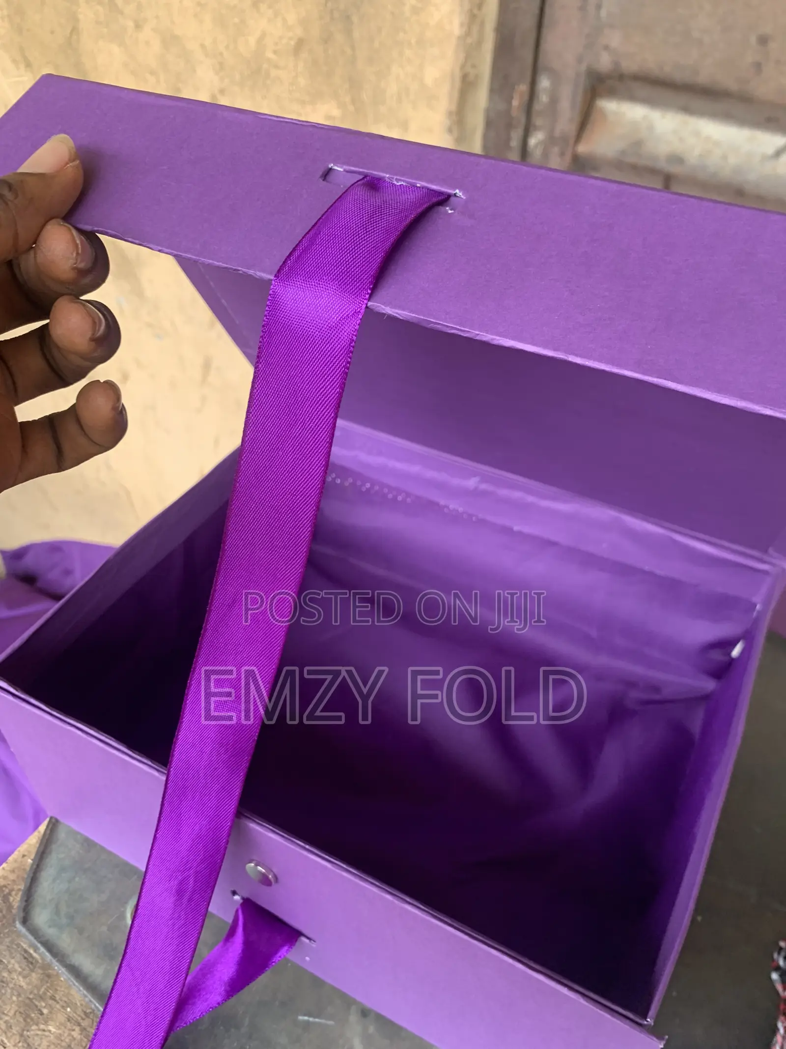 Cooperate Gift Box