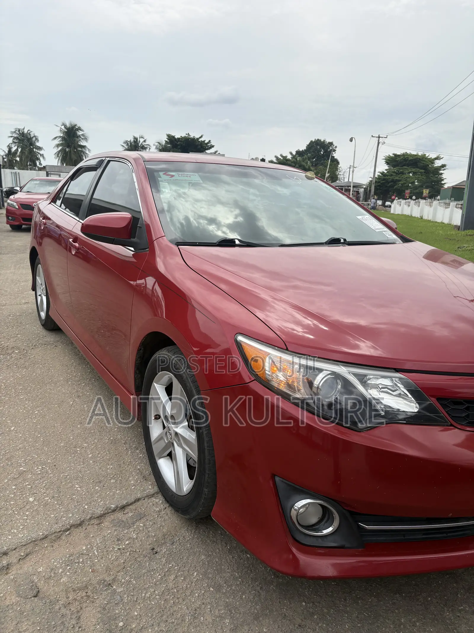 Toyota Camry SE 4dr Sedan (2.5L 4cyl 6A) 2013 Red