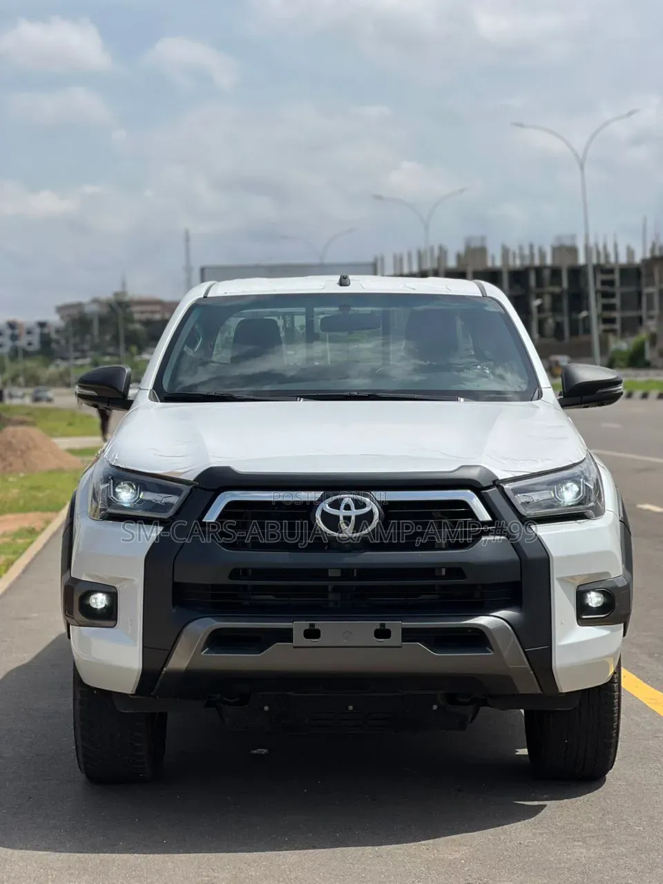 New Toyota Hilux 2025 White