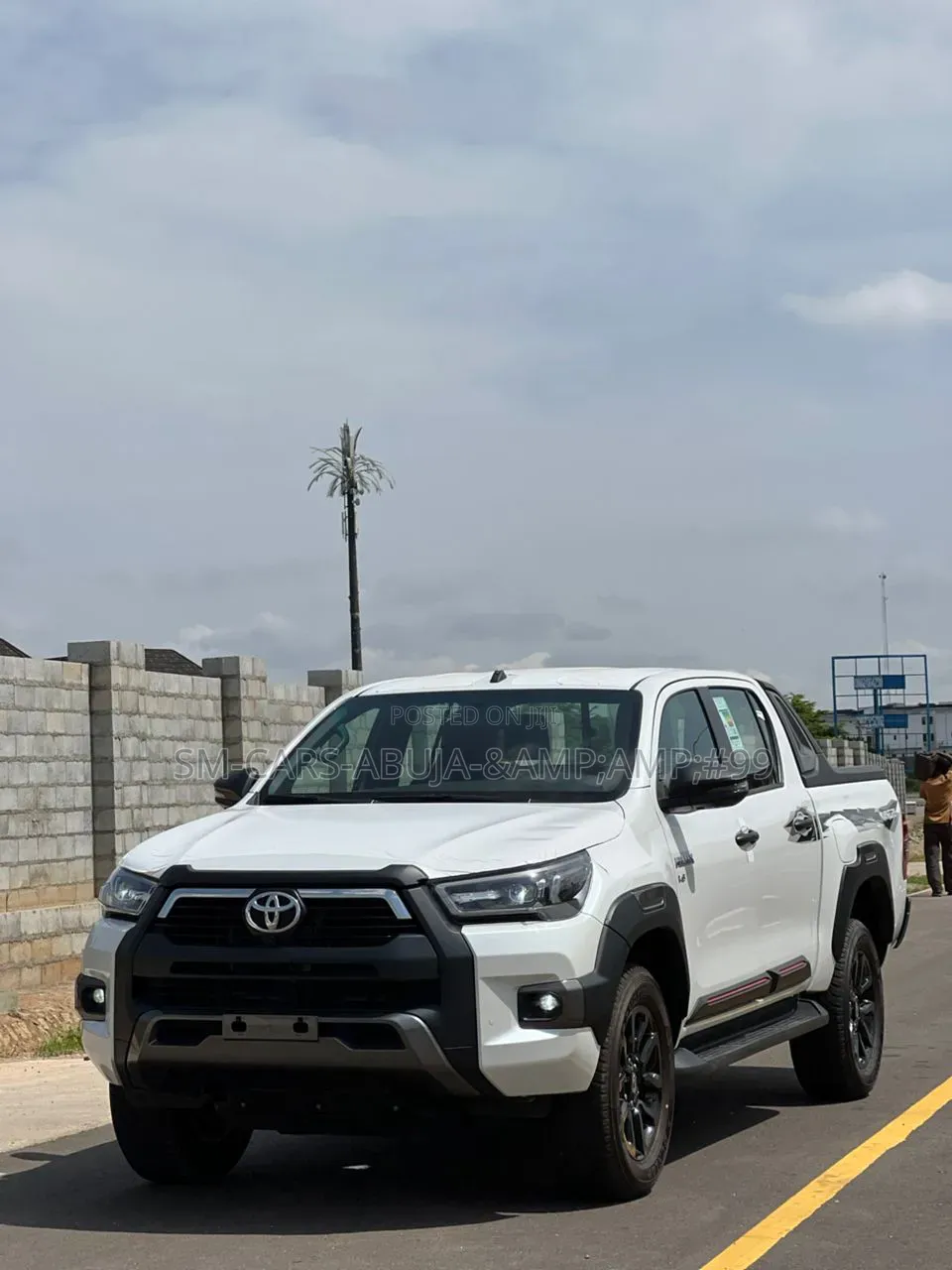 New Toyota Hilux 2025 White