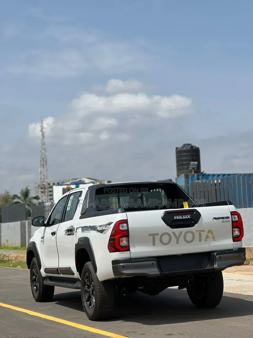 New Toyota Hilux 2025 White