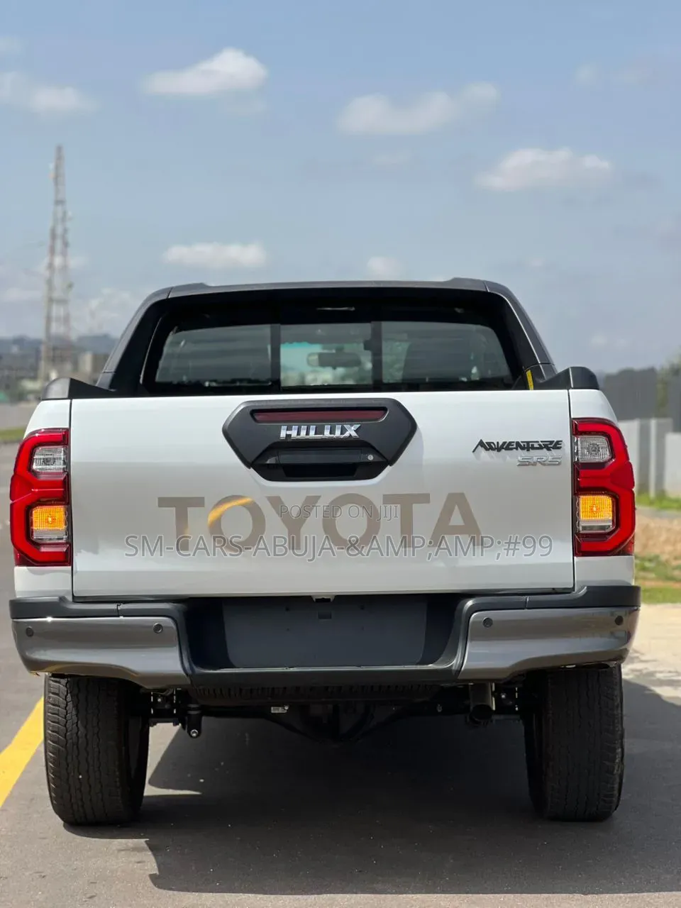 New Toyota Hilux 2025 White
