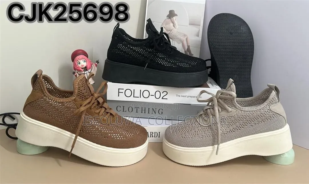 Lightweight Chunky Sole Sneakers for Women