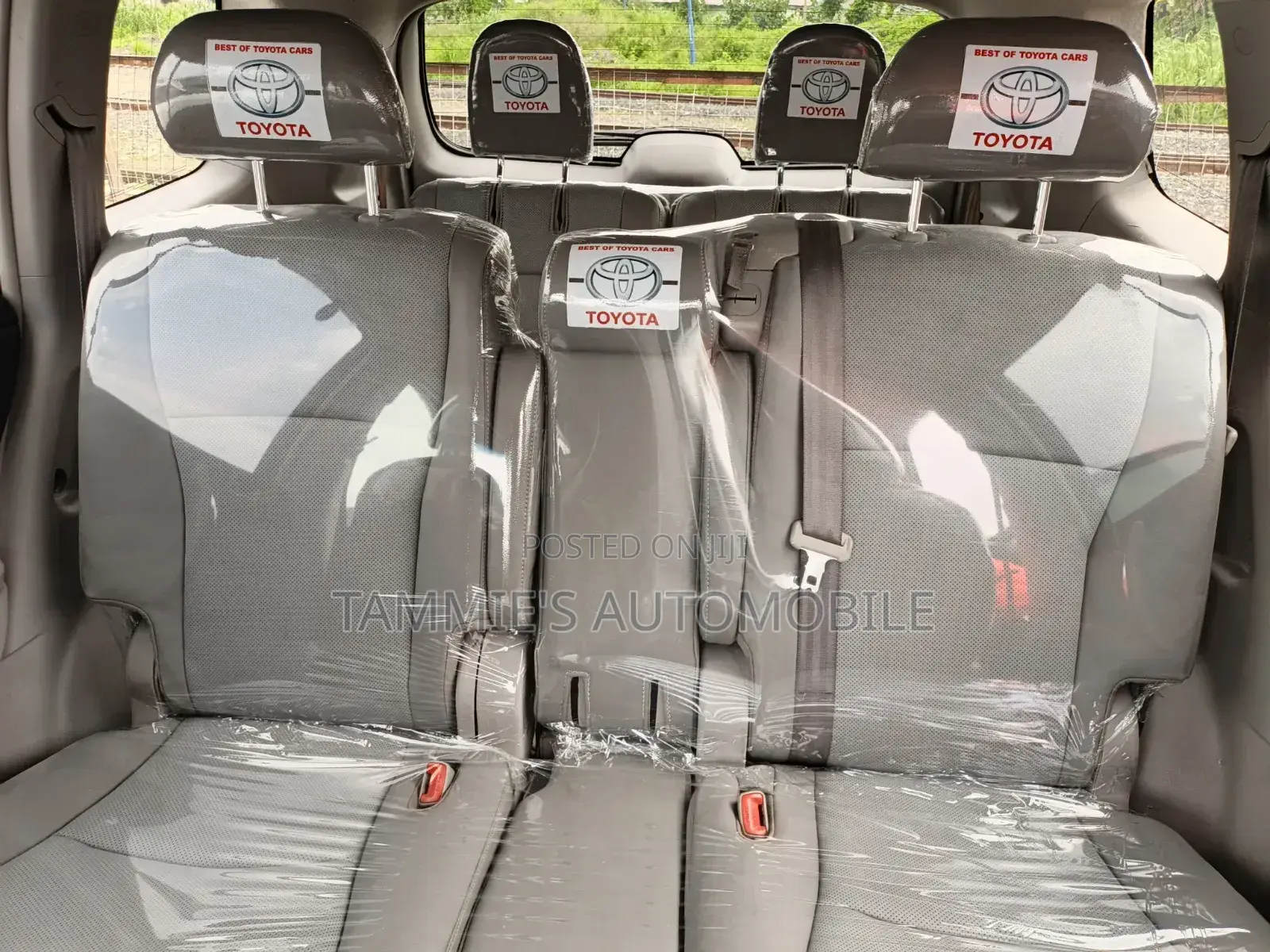 Toyota Highlander 3.5L 4WD 2013 Matt Black