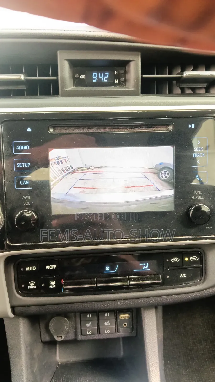 Toyota Corolla LE Eco (1.8L 4cyl 2A) 2019 Gray