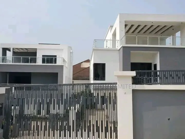 5bdrm Duplex in Lokogoma for sale