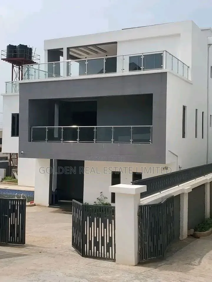 5bdrm Duplex in Lokogoma for sale