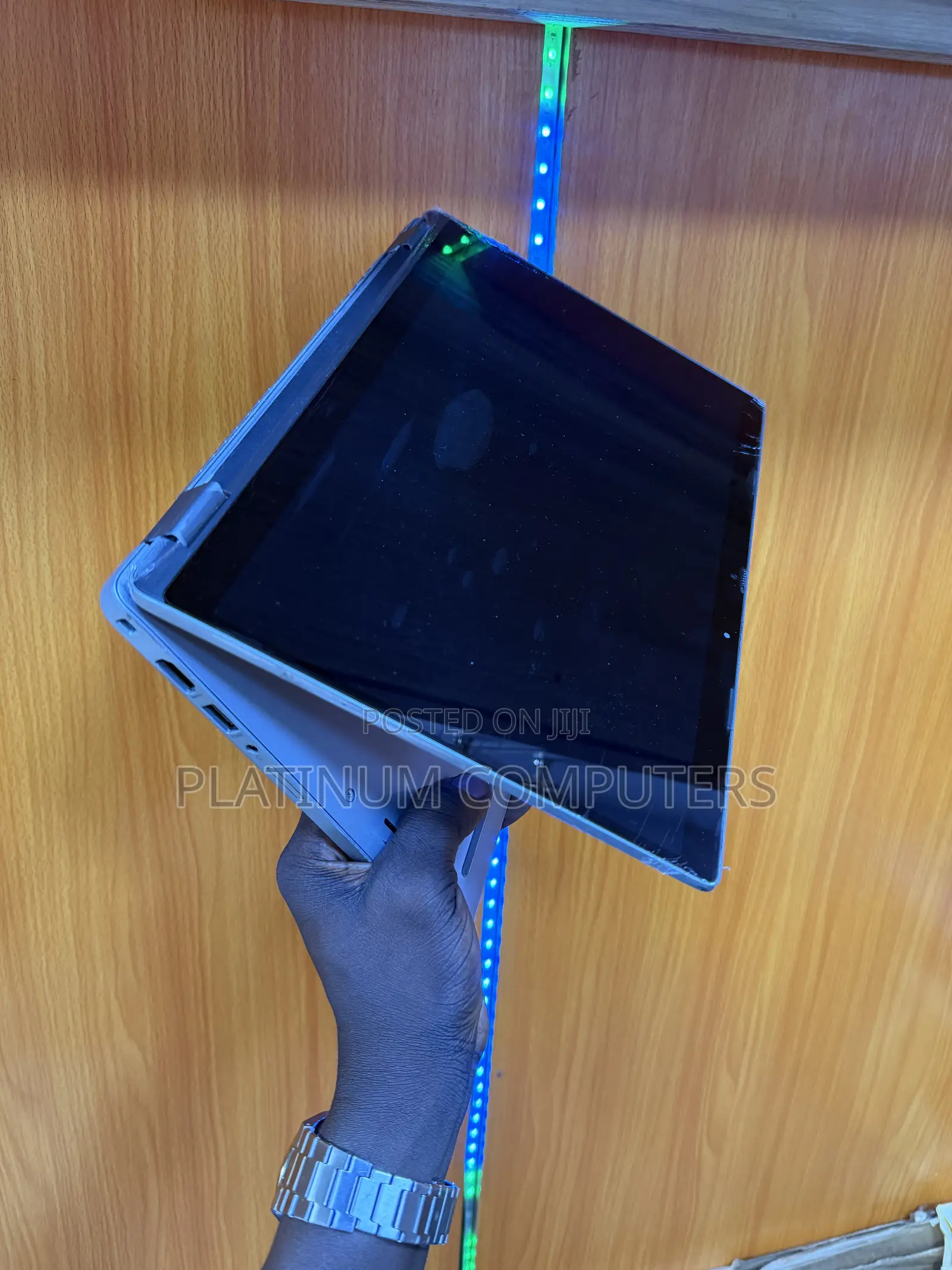 Laptop Dell Latitude 5320 16GB Intel Core i7 SSD 256GB