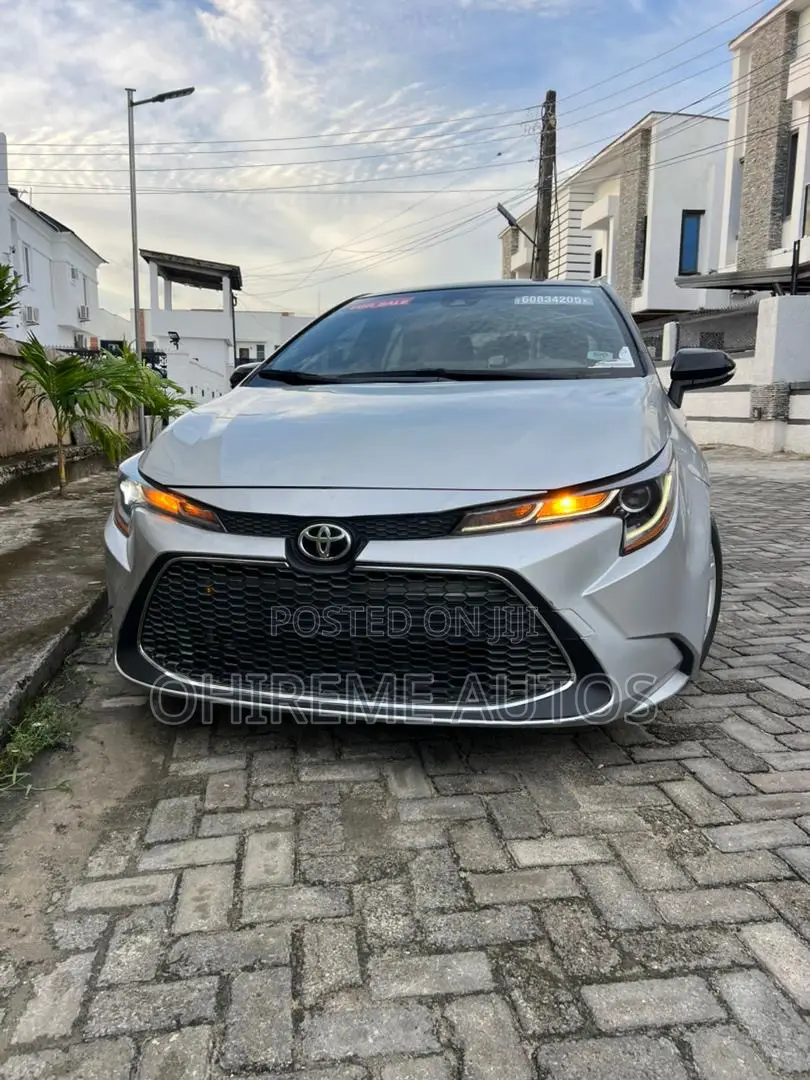 Toyota Corolla 2021 Silver