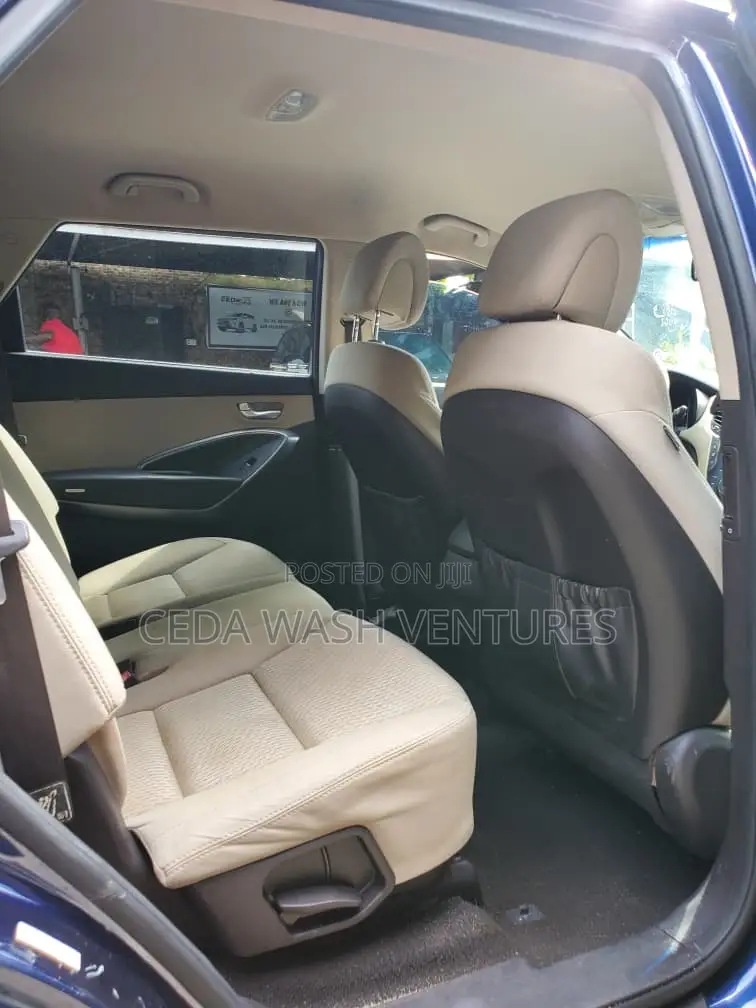 Hyundai Santa Fe 2016 Blue
