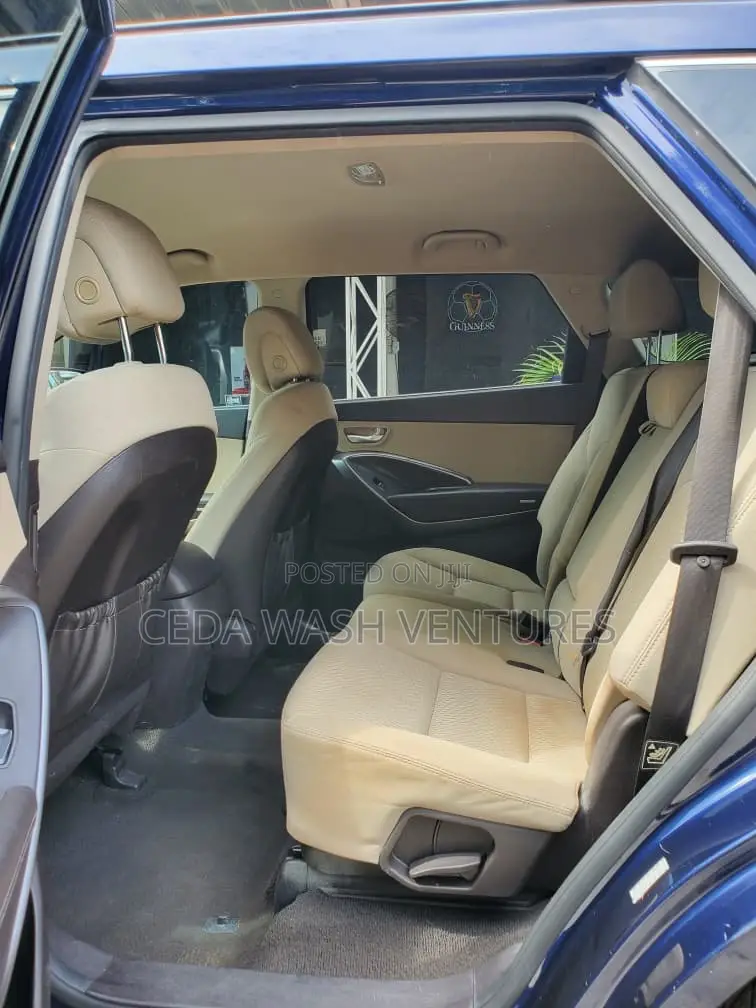 Hyundai Santa Fe 2016 Blue