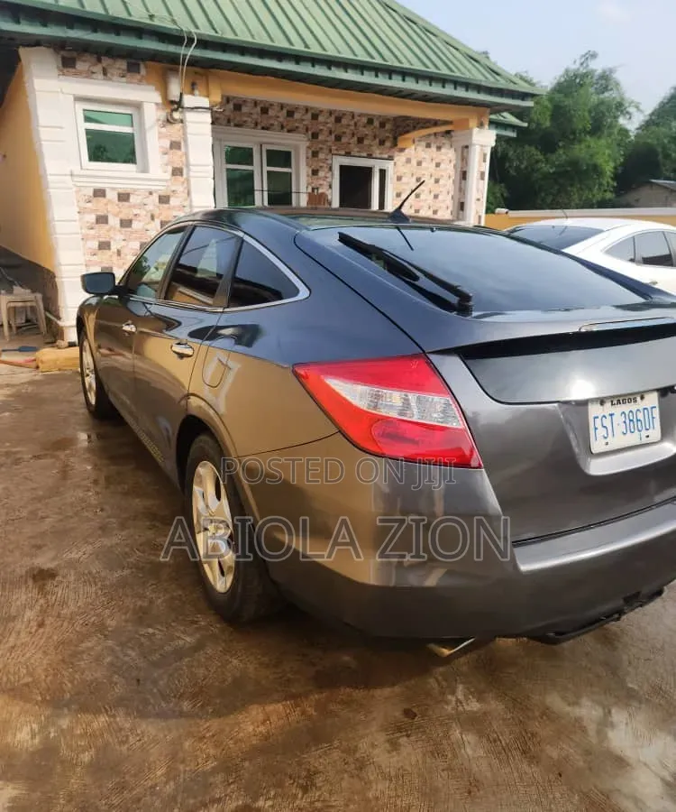 Honda Accord Crosstour EX-L AWD 2011 Gray