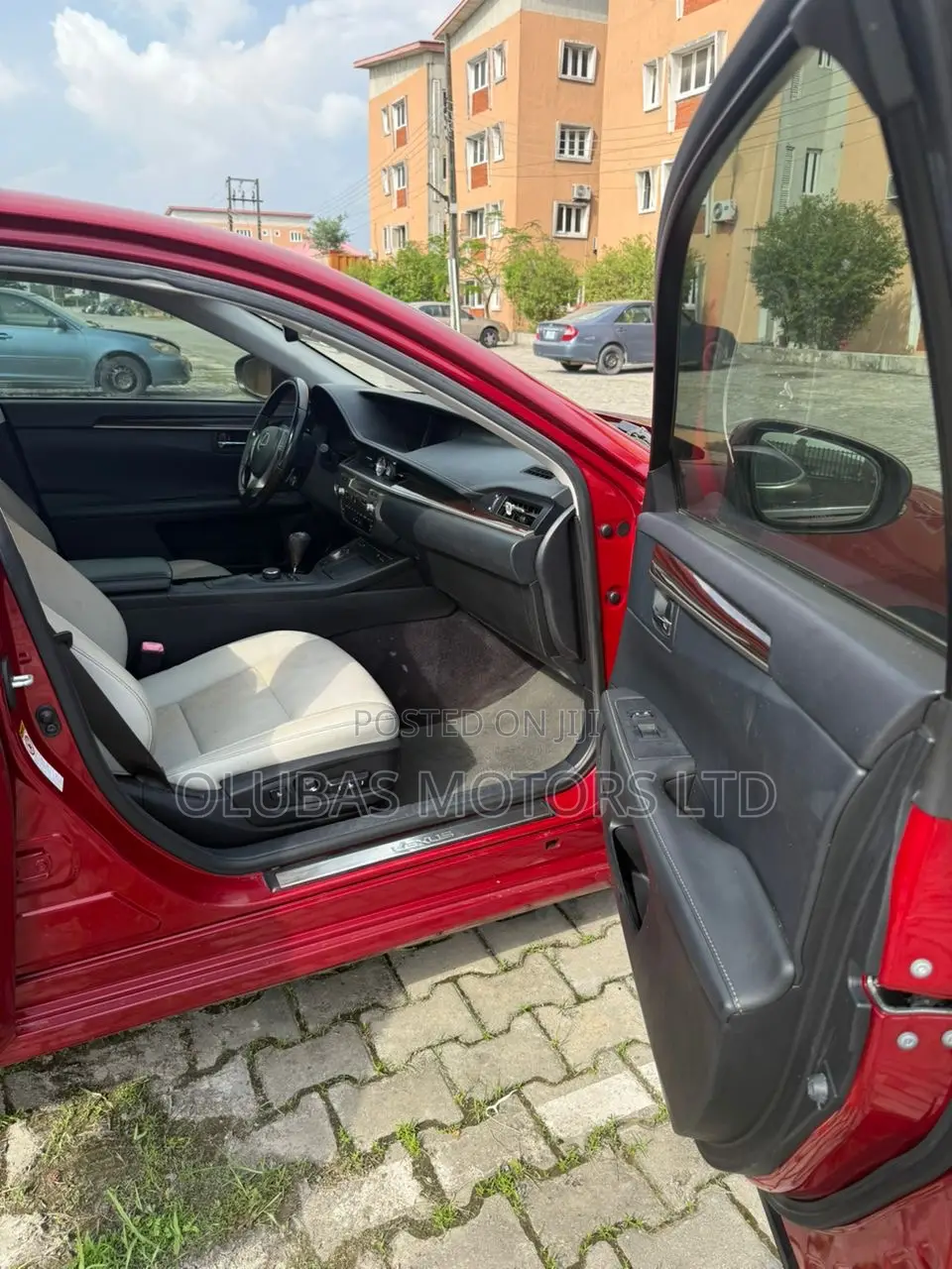Lexus ES 350 FWD 2014 Red