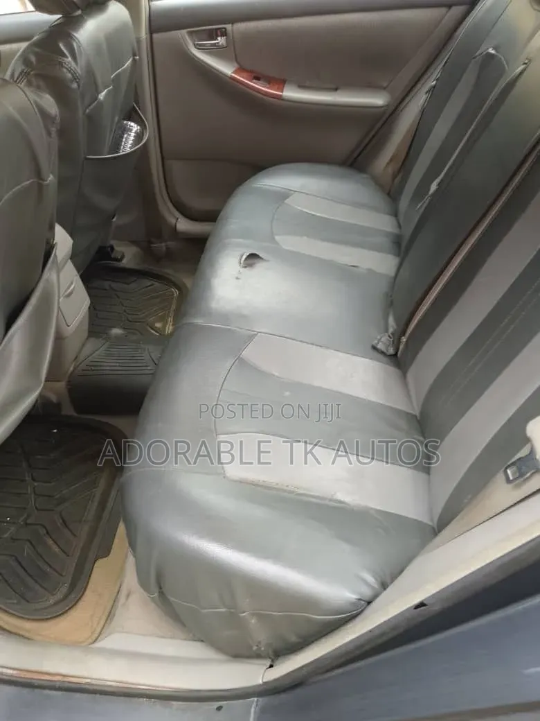 Toyota Corolla Sedan Automatic 2004 Gray