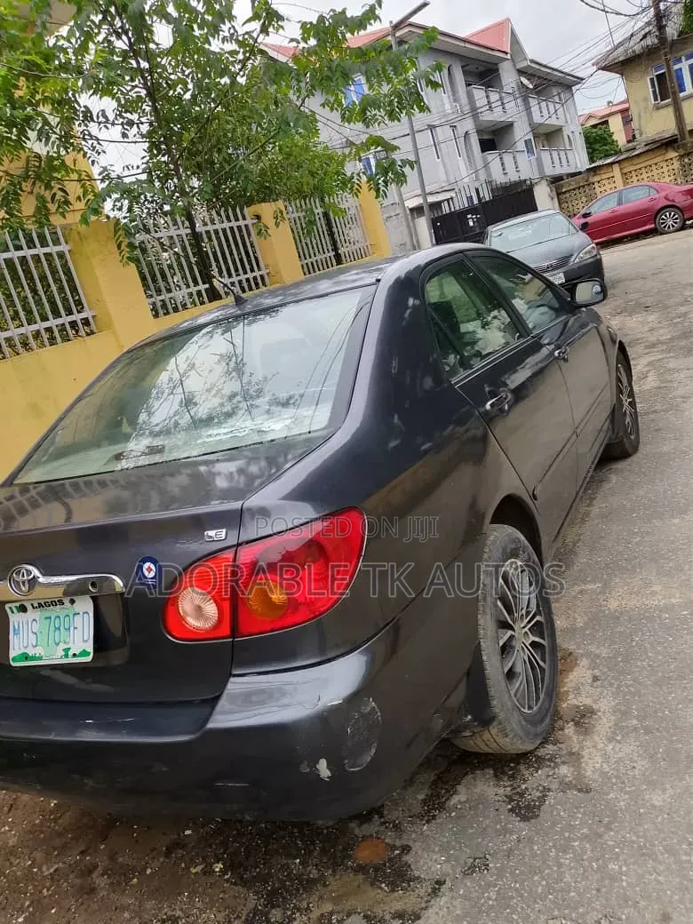 Toyota Corolla Sedan Automatic 2004 Gray