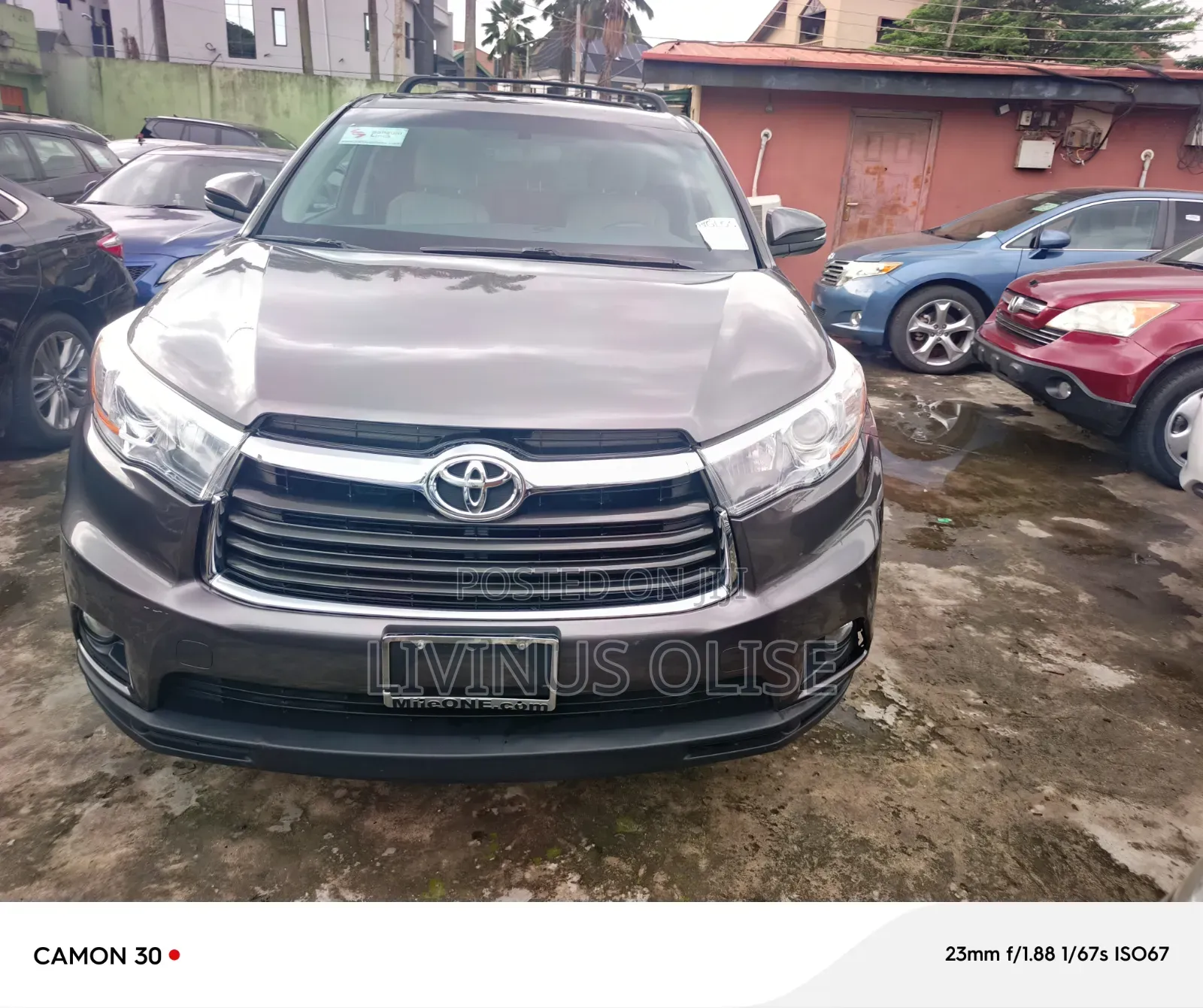 Toyota Highlander LE Plus V6 4x2 (3.5L 6cyl 6A) 2016 Gray