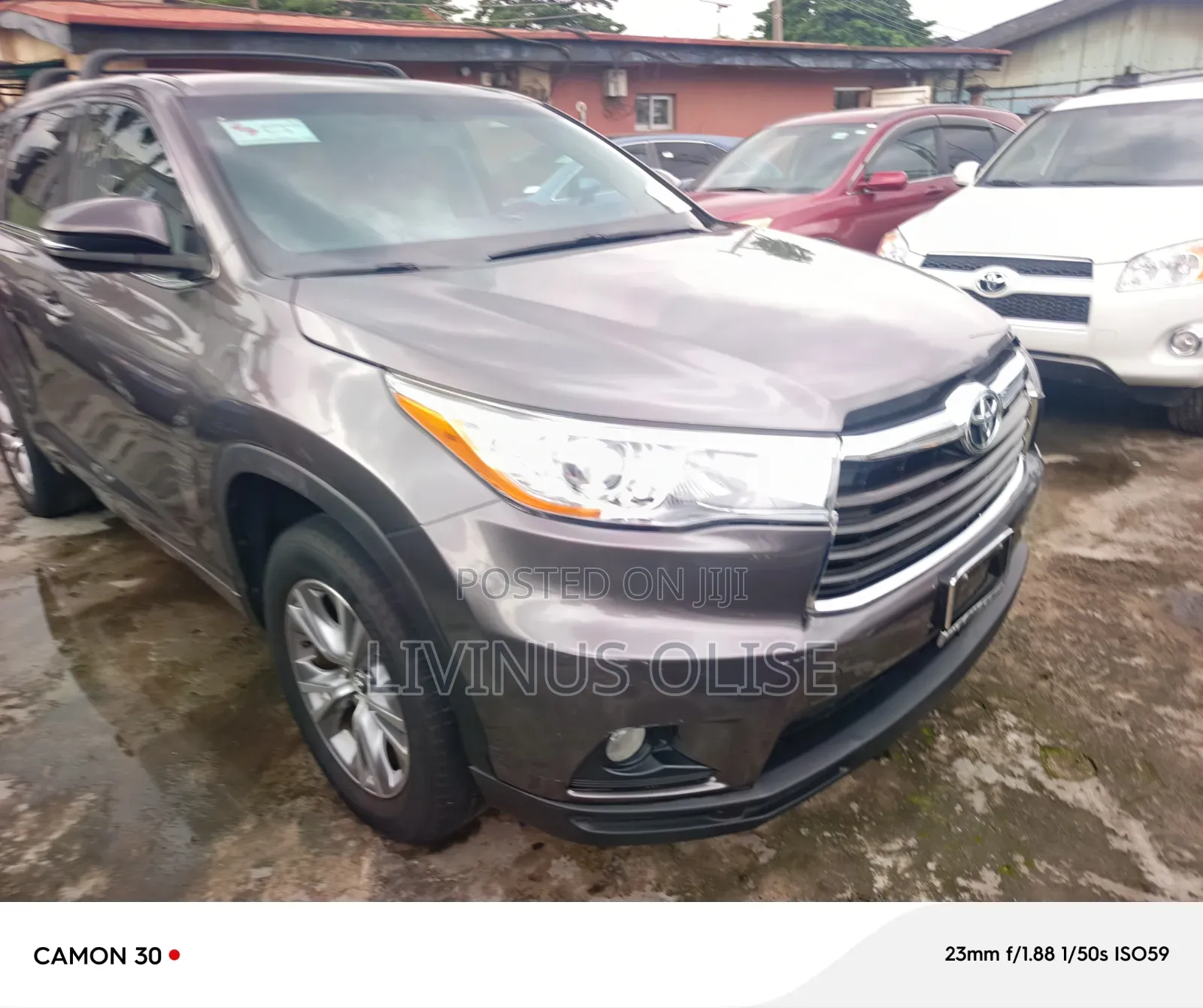 Toyota Highlander LE Plus V6 4x2 (3.5L 6cyl 6A) 2016 Gray